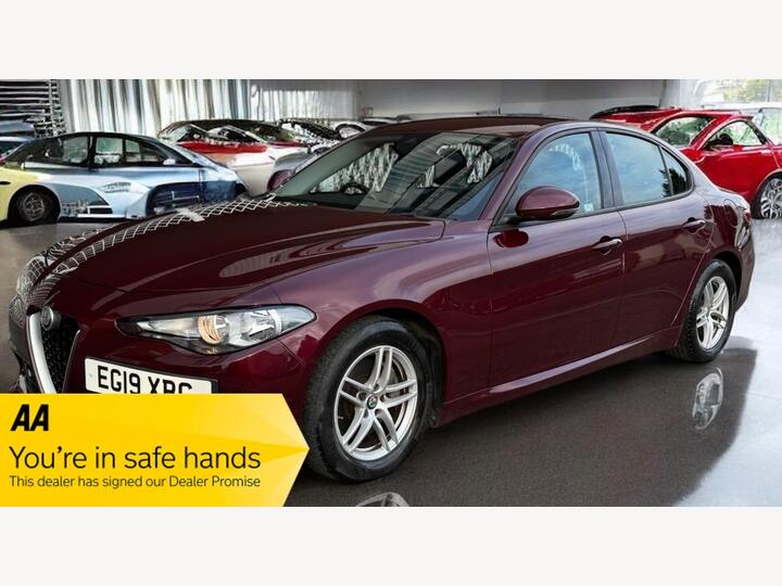 Alfa Romeo Giulia 2.0T Giulia Auto Euro 6 (s/s) 4dr Alfa Romeo Giulia 2.0T Giulia Auto Euro 6 (s/s) 4dr