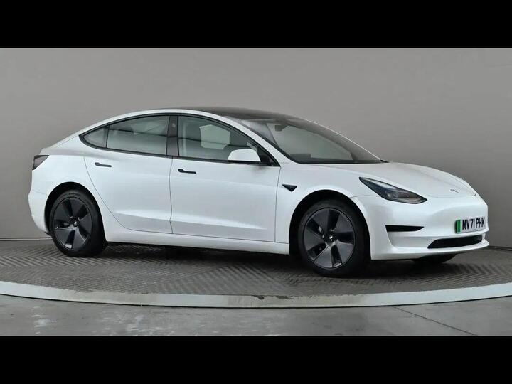Tesla Model 3 Standard Range Plus Auto RWD 4dr