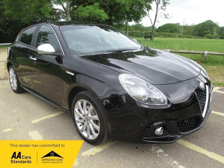 Alfa Romeo Giulietta 2.0 JTDM-2 Tecnica Euro 6 (s/s) 5dr