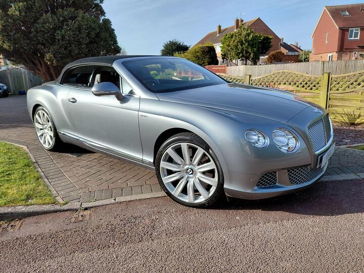 Bentley Continental 6.0 W12 GTC Auto 4WD Euro 5 2dr Bentley Continental 6.0 W12 GTC Auto 4WD Euro 5 2dr