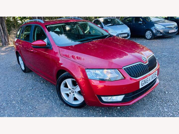 Skoda Octavia 1.6 TDI SE Euro 5 (s/s) 5dr Skoda Octavia 1.6 TDI SE Euro 5 (s/s) 5dr