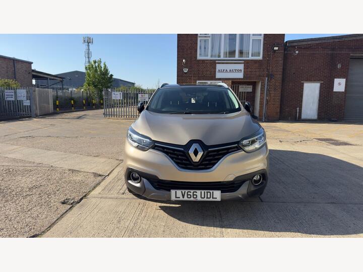 Renault Kadjar 1.5 DCi Signature S Nav EDC Euro 6 (s/s) 5dr Renault Kadjar 1.5 DCi Signature S Nav EDC Euro 6 (s/s) 5dr