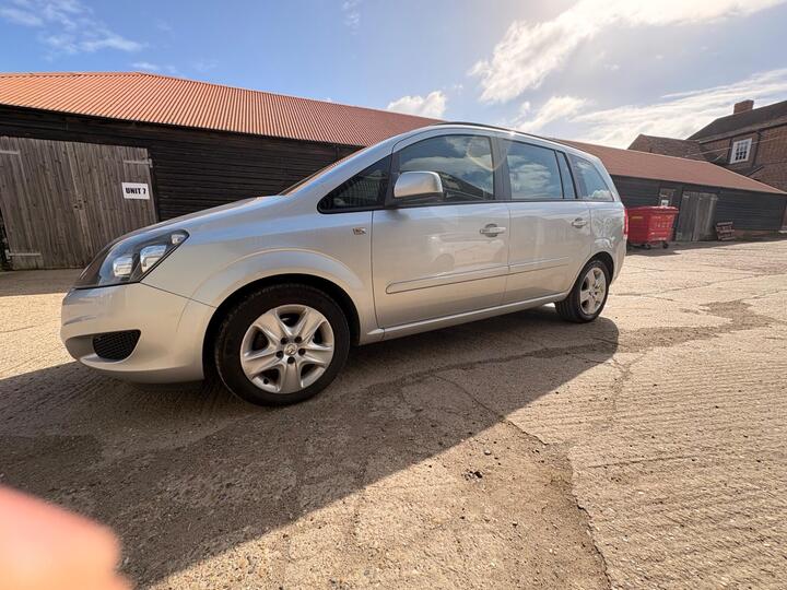 Vauxhall Zafira 1.6 16V Exclusiv Euro 5 5dr