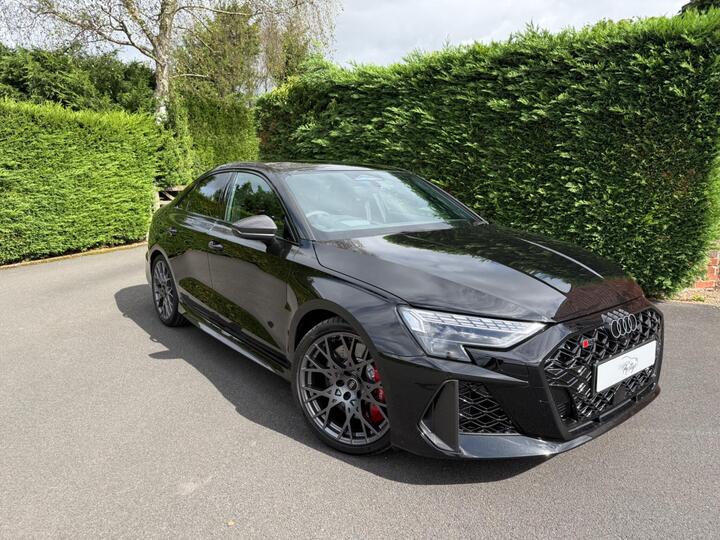 Audi RS3 2.5 TFSI Carbon Vorsprung S Tronic Quattro Euro 6 (s/s) 4dr