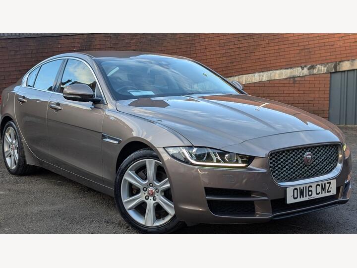 Jaguar XE 2.0d Portfolio Auto AWD Euro 6 (s/s) 4dr