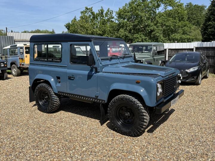 Land Rover DEFENDER 90 2.5 TDi Station Wagon 3dr