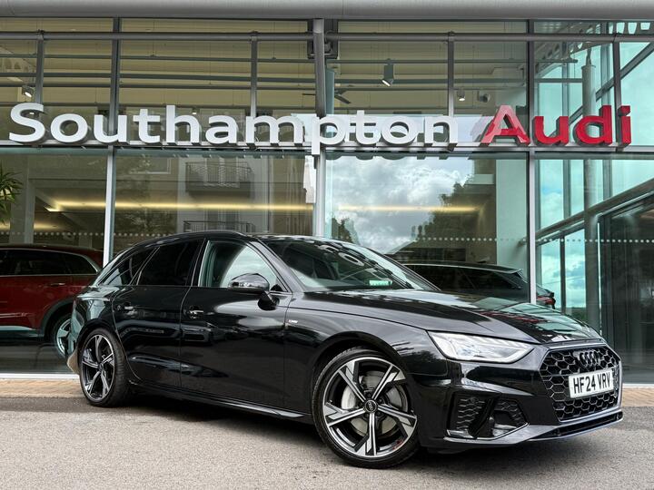 Audi A4 Avant 2.0 TFSI 40 Black Edition S Tronic Euro 6 (s/s) 5dr Audi A4 Avant 2.0 TFSI 40 Black Edition S Tronic Euro 6 (s/s) 5dr