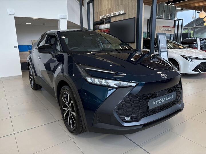 Toyota C-HR 2.0 VVT 13.6kWh Design CVT Euro 6 (s/s) 5dr
