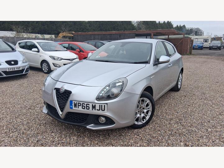 Alfa Romeo Giulietta 2.0 JTDM-2 Super Euro 6 (s/s) 5dr