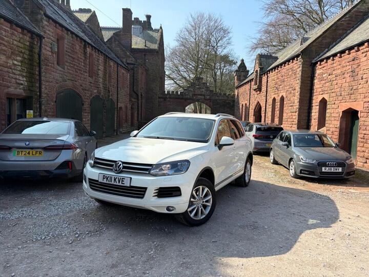 Volkswagen TOUAREG 3.0 TDI V6 SE Tiptronic 4WD Euro 5 (s/s) 5dr Volkswagen TOUAREG 3.0 TDI V6 SE Tiptronic 4WD Euro 5 (s/s) 5dr