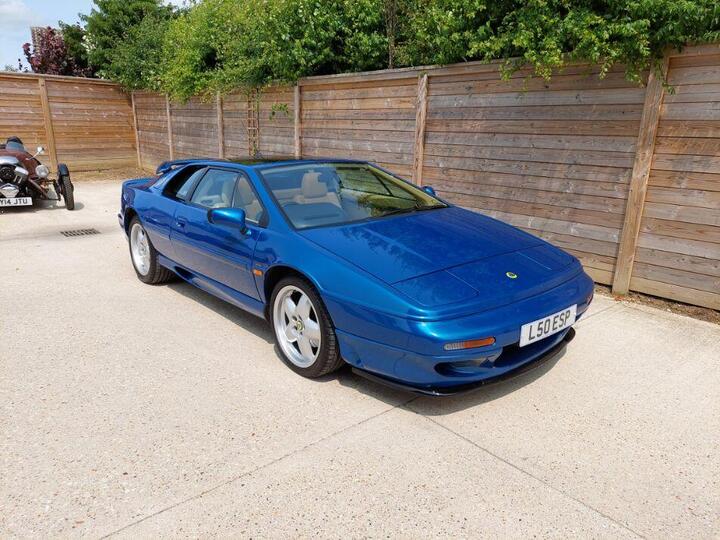 Lotus Esprit 2.2 S4 2dr Lotus Esprit 2.2 S4 2dr