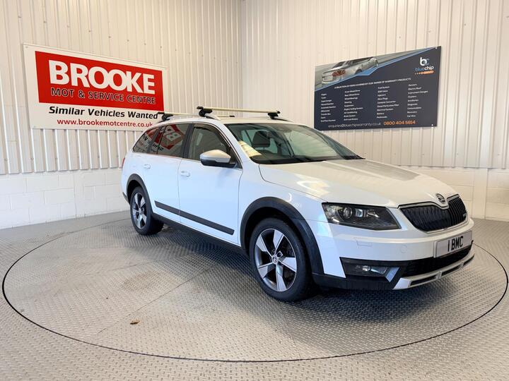 Skoda Octavia 2.0 TDI Scout DSG 4WD Euro 6 (s/s) 5dr