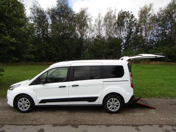 Ford Grand Tourneo Connect 1.5 Tdci Titanium WHEELCHAIR ACCESSIBLE Ford Grand Tourneo Connect 1.5 Tdci Titanium WHEELCHAIR ACCESSIBLE