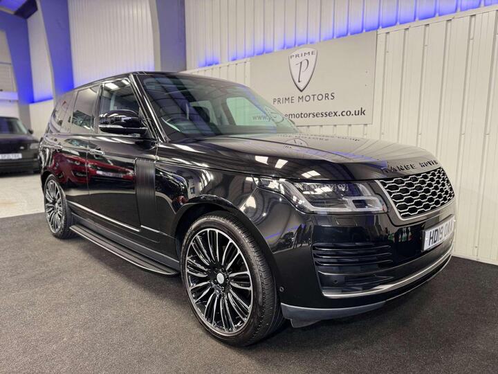 Land Rover RANGE ROVER 3.0 SD V6 Vogue SE Auto 4WD Euro 6 (s/s) 5dr Land Rover RANGE ROVER 3.0 SD V6 Vogue SE Auto 4WD Euro 6 (s/s) 5dr