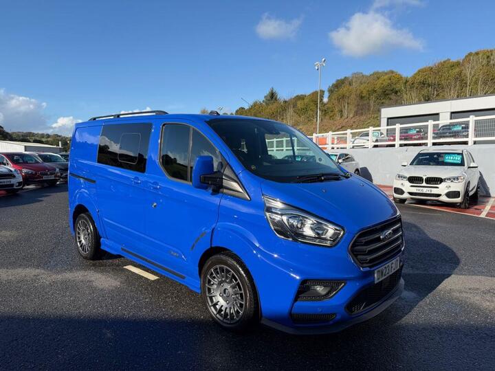 Ford TRANSIT CUSTOM 2.0 320 EcoBlue Limited Crew Van Auto L1 H1 Euro 6 5dr Ford TRANSIT CUSTOM 2.0 320 EcoBlue Limited Crew Van Auto L1 H1 Euro 6 5dr