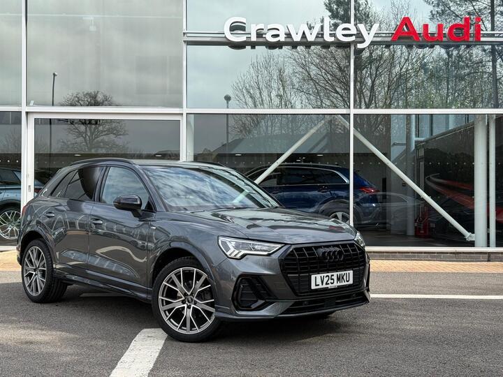Audi Q3 1.5 TFSI CoD 35 Black Edition S Tronic Euro 6 (s/s) 5dr