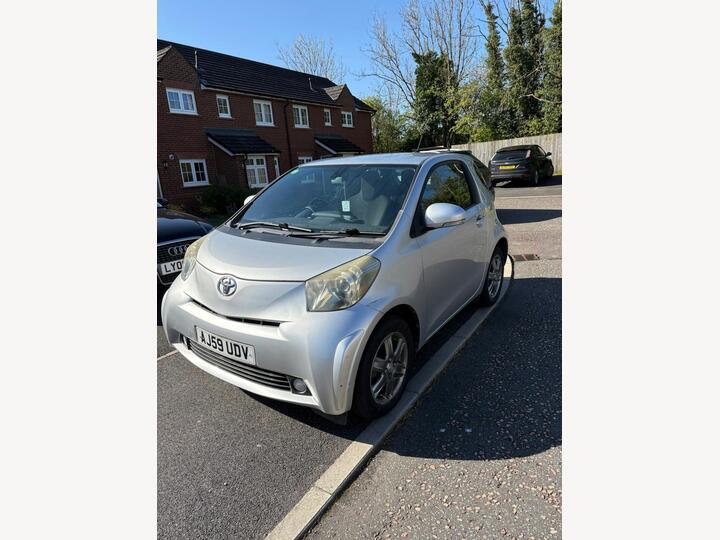 Toyota IQ 1.0 VVT-i 2 Multidrive Euro 4 3dr