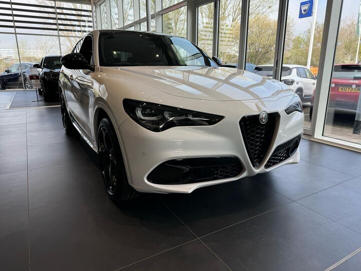Alfa Romeo Stelvio 2.0T Tributo Italiano Auto Q4 AWD Euro 6 (s/s) 5dr