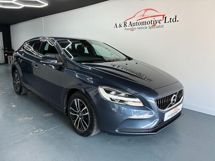 Volvo V40 2.0 D2 Momentum Euro 6 (s/s) 5dr