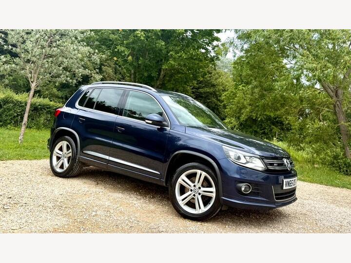 Volkswagen Tiguan 2.0 TDI BlueMotion Tech R-Line Edition DSG 4WD Euro 6 (s/s) 5dr Volkswagen Tiguan 2.0 TDI BlueMotion Tech R-Line Edition DSG 4WD Euro 6 (s/s) 5dr
