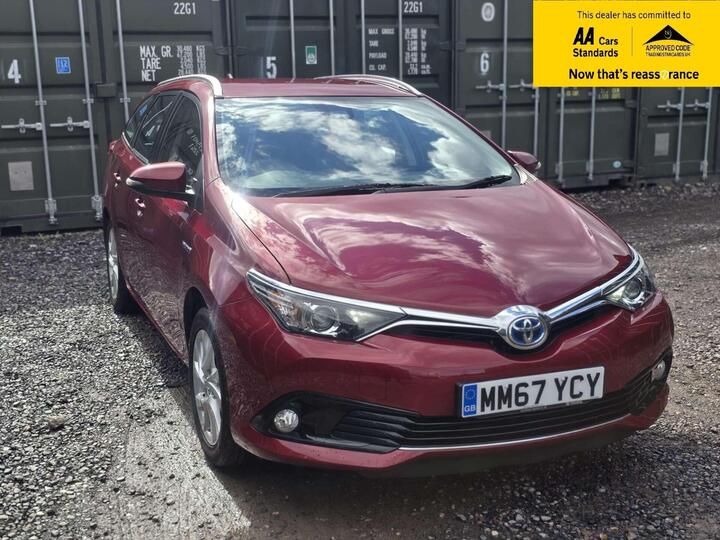 Toyota Auris 1.8 VVT-h Icon Tech Touring Sports CVT Euro 6 (s/s) 5dr
