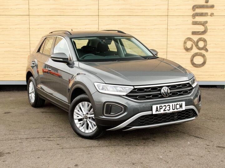Volkswagen T-Roc 1.0 TSI Life Euro 6 (s/s) 5dr Volkswagen T-Roc 1.0 TSI Life Euro 6 (s/s) 5dr