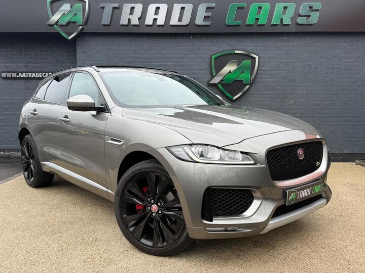 Jaguar F-PACE 3.0 D300 V6 S Auto AWD Euro 6 (s/s) 5dr