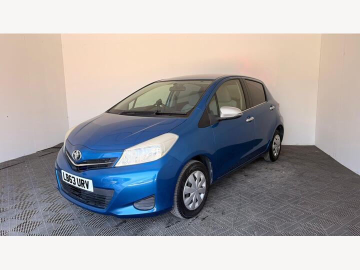 Toyota Yaris 1.33 Dual VVT-i Icon Multidrive S Euro 5 5dr