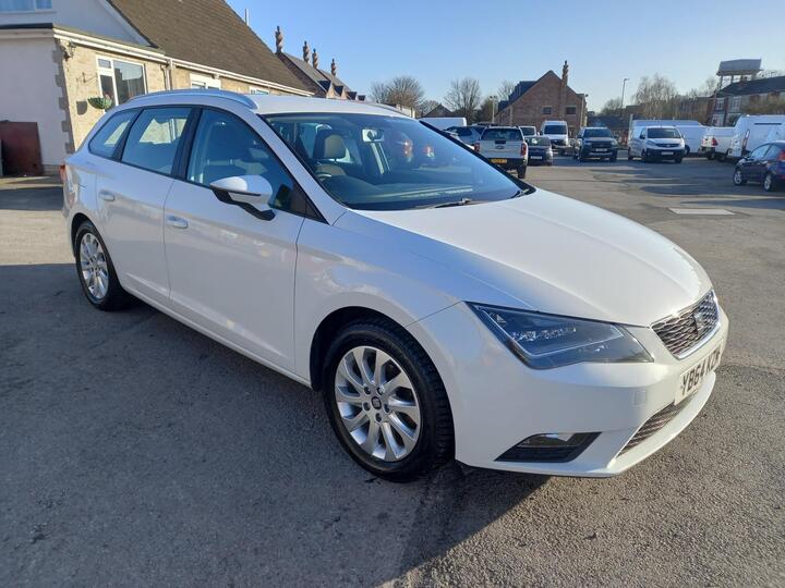 SEAT Leon 1.6 TDI CR SE Sport Tourer Euro 5 (s/s) 5dr