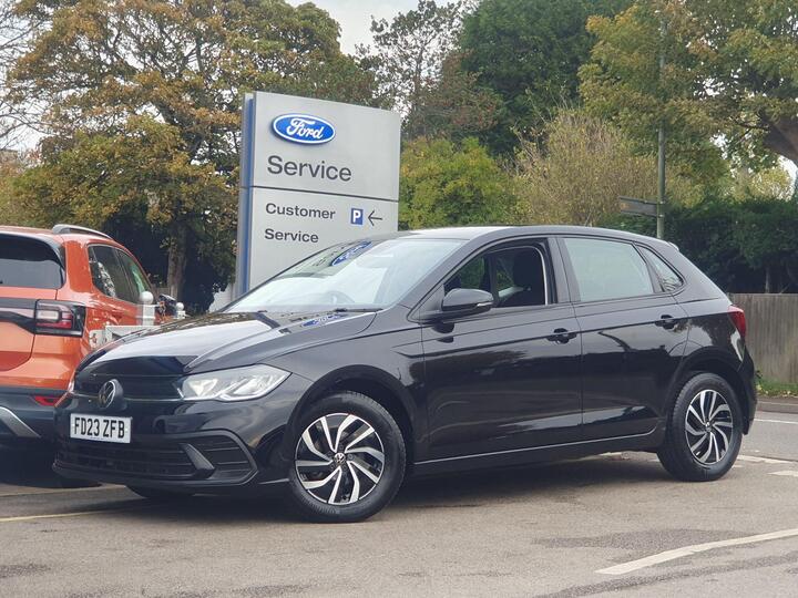 Volkswagen Polo 1.0 TSI Life Euro 6 (s/s) 5dr Volkswagen Polo 1.0 TSI Life Euro 6 (s/s) 5dr