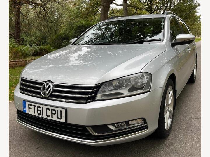 Volkswagen Passat 2.0 TDI BlueMotion Tech SE DSG Euro 5 (s/s) 5dr Volkswagen Passat 2.0 TDI BlueMotion Tech SE DSG Euro 5 (s/s) 5dr