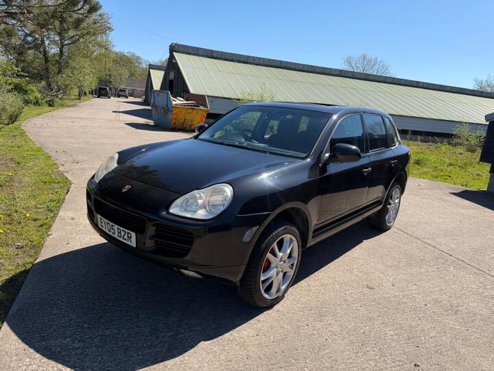 Porsche Cayenne 3.2 V6 Tiptronic S AWD 5dr