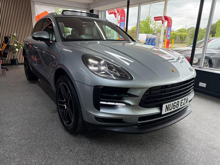 Porsche Macan 2.0T PDK 4WD Euro 6 (s/s) 5dr