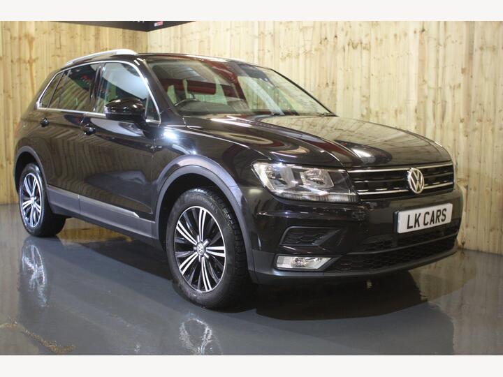 Volkswagen Tiguan 2.0 TDI BlueMotion Tech SE Navigation 4Motion Euro 6 (s/s) 5dr Volkswagen Tiguan 2.0 TDI BlueMotion Tech SE Navigation 4Motion Euro 6 (s/s) 5dr