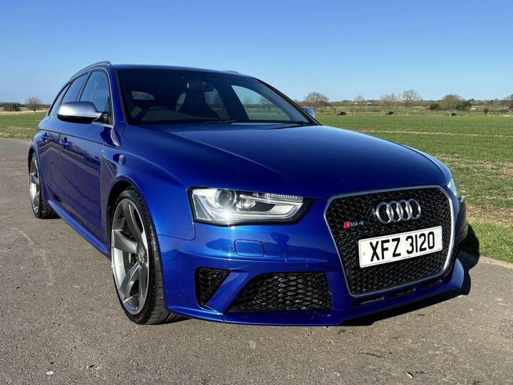 Audi RS4 Avant 4.2 FSI V8 S Tronic Quattro Euro 5 5dr