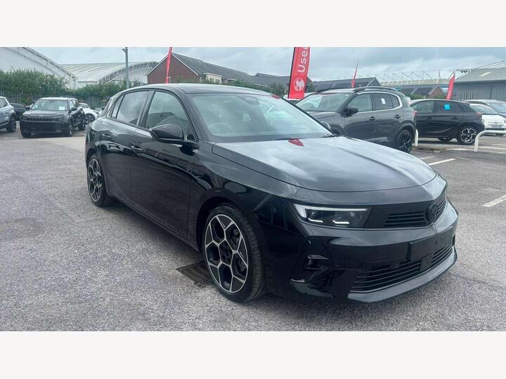 Vauxhall New Astra Ultimate 1.2 130ps 6sp