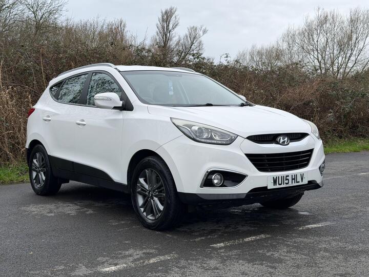 Hyundai Ix35 2.0 CRDi SE 4WD Euro 5 5dr (Nav) Hyundai Ix35 2.0 CRDi SE 4WD Euro 5 5dr (Nav)