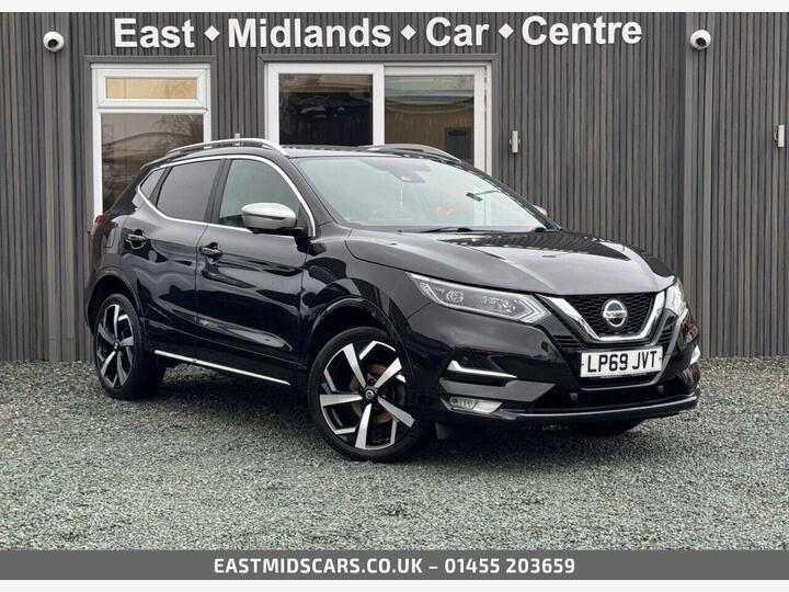 Nissan QASHQAI 1.3 DIG-T Tekna+ Euro 6 (s/s) 5dr