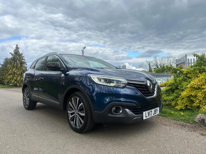 Renault Kadjar 1.2 TCe Signature Nav Euro 6 (s/s) 5dr Renault Kadjar 1.2 TCe Signature Nav Euro 6 (s/s) 5dr