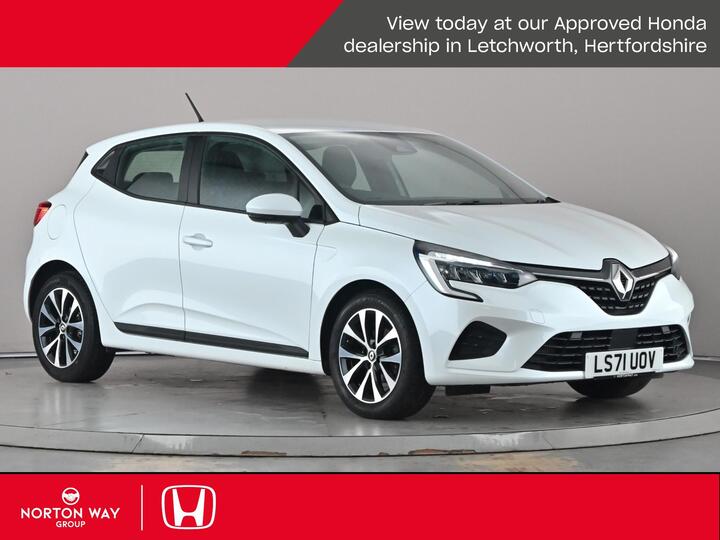 Renault Clio 1.0 TCe Iconic Euro 6 (s/s) 5dr Renault Clio 1.0 TCe Iconic Euro 6 (s/s) 5dr