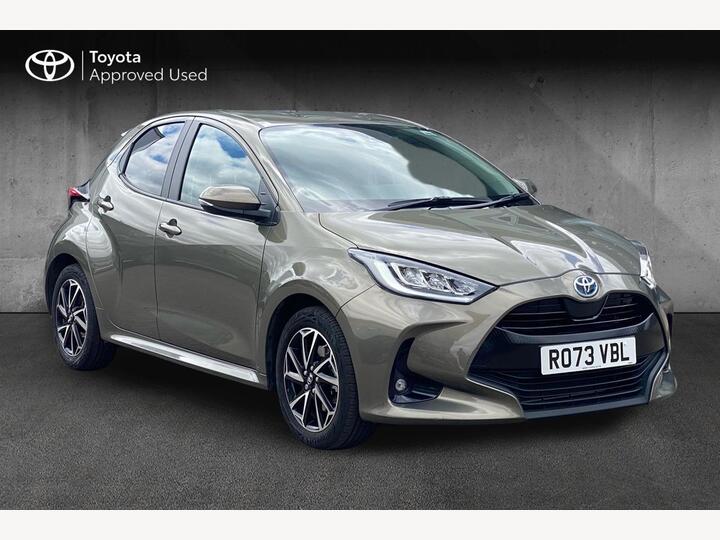Toyota Yaris 1.5 VVT-h Design E-CVT Euro 6 (s/s) 5dr
