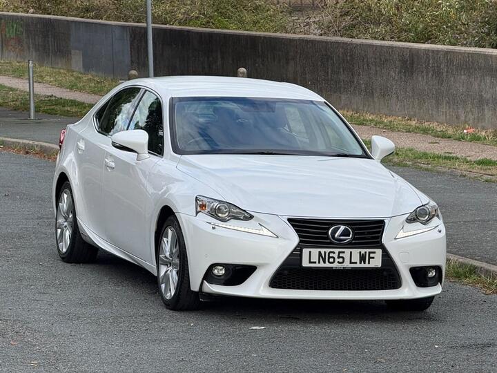 Lexus IS 2.5 300h Executive Edition E-CVT Euro 5 (s/s) 4dr