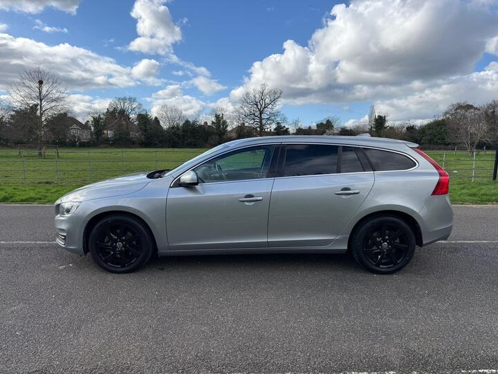 Volvo V60 1.6 T3 R-Design Powershift Euro 5 5dr