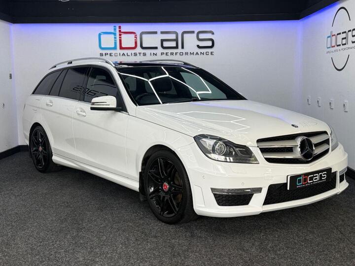 Mercedes-Benz C CLASS 2.1 C220 CDI BlueEfficiency AMG Sport Plus G-Tronic+ Euro 5 (s/s) 5dr Mercedes-Benz C CLASS 2.1 C220 CDI BlueEfficiency AMG Sport Plus G-Tronic+ Euro 5 (s/s) 5dr