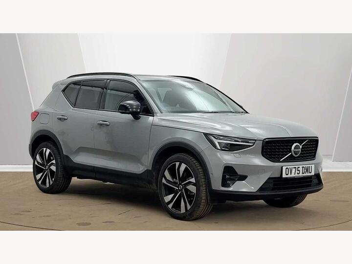 Volvo XC40 2.0 B3 MHEV Ultra Dark DCT Auto Euro 6 (s/s) 5dr