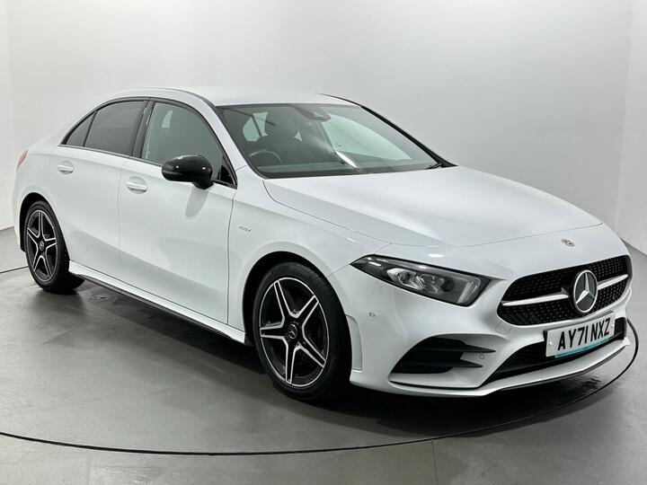 Mercedes-Benz A Class 1.3 A200 AMG Line Edition (Executive) Euro 6 (s/s) 4dr Mercedes-Benz A Class 1.3 A200 AMG Line Edition (Executive) Euro 6 (s/s) 4dr