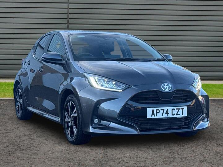 Toyota Yaris 1.5 VVT-h Design E-CVT Euro 6 (s/s) 5dr