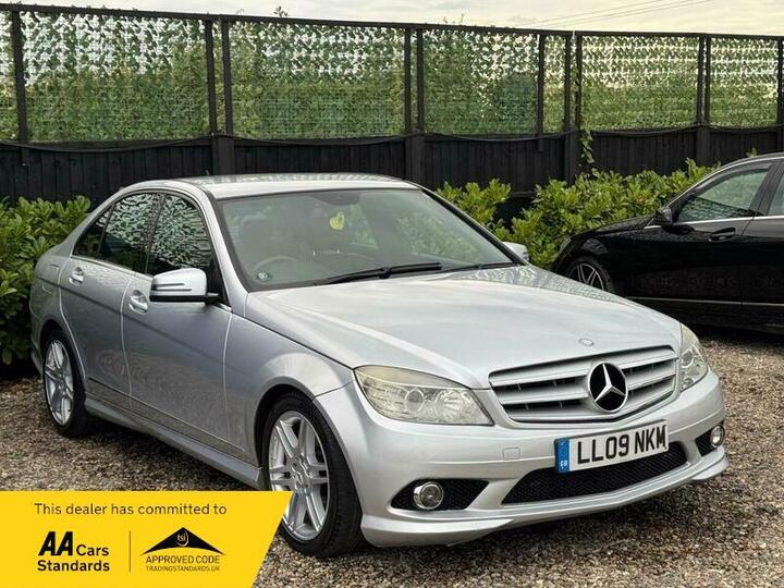 Mercedes-Benz C Class 2.1 C200 CDI Sport Auto Euro 4 4dr Mercedes-Benz C Class 2.1 C200 CDI Sport Auto Euro 4 4dr