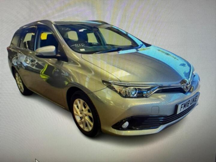 Toyota Auris 1.8 VVT-h Icon Tech Touring Sports CVT Euro 6 (s/s) 5dr