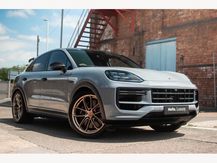 Porsche Cayenne 4.0 V8 E-Hybrid 25.9kWh Turbo GT TiptronicS 4WD Euro 6 (s/s) 5dr